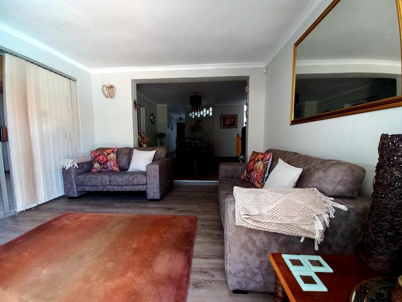 3 Bedroom Property for Sale in Plattekloof Glen Western Cape